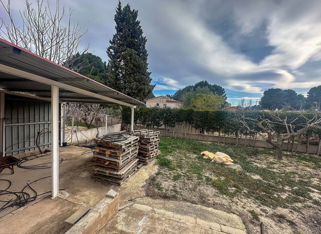 Resale - Villa - Sax