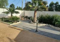 Resale - Villa - Sax