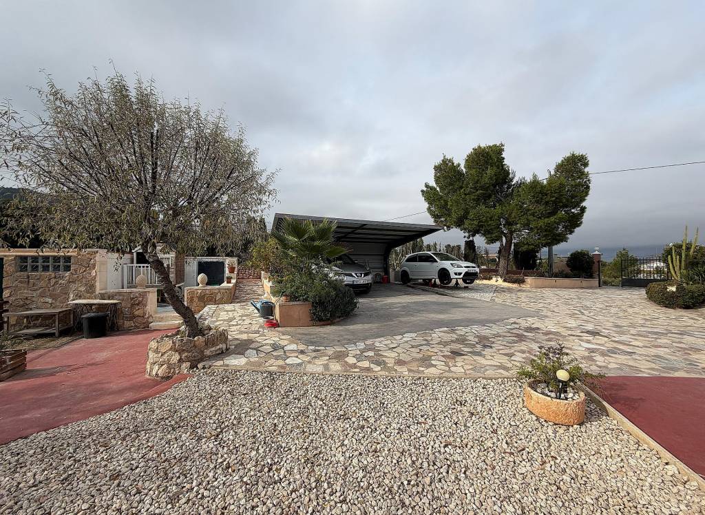 Resale - Villa - Sax