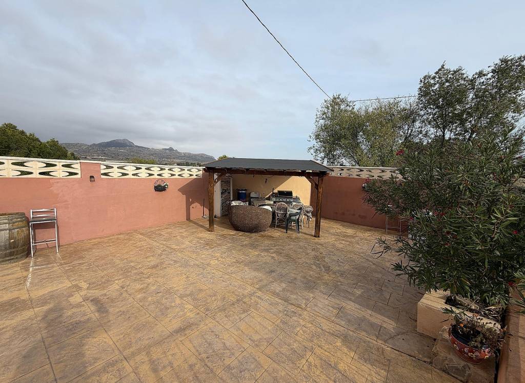 Resale - Villa - Sax