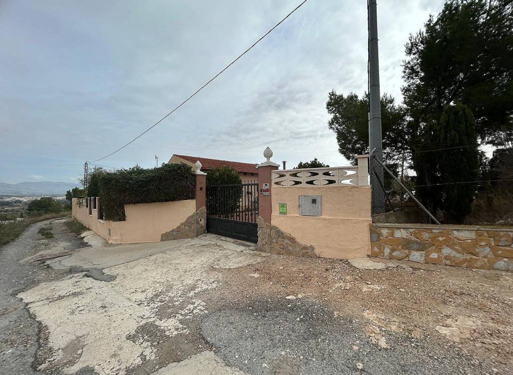 Resale - Villa - Sax