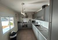 Resale - Villa - Sax