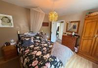 Resale - Villa - Sax