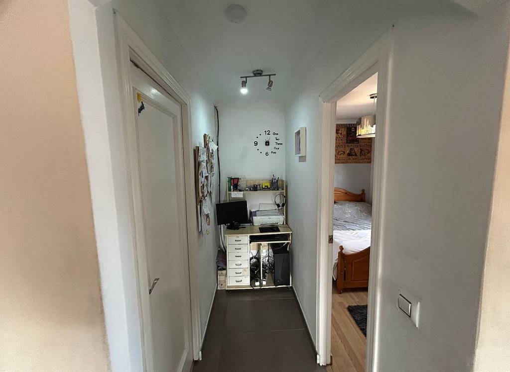 Resale - Villa - Sax