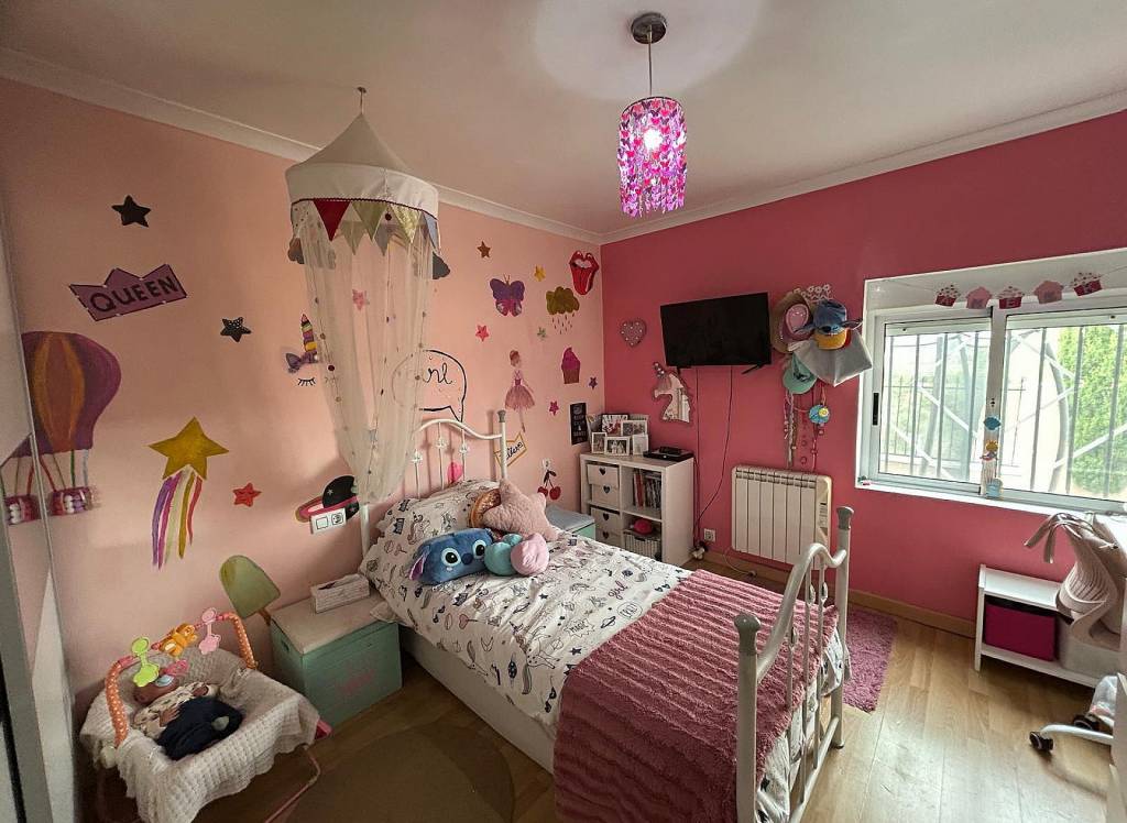 Resale - Villa - Sax