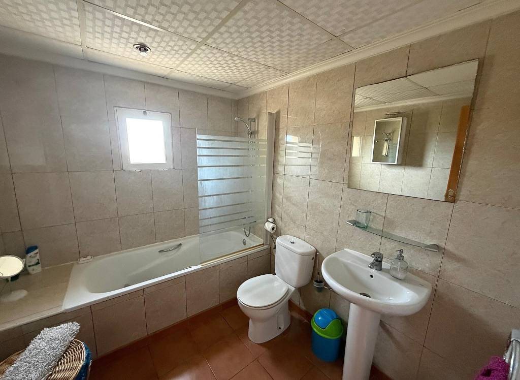 Resale - Villa - Sax