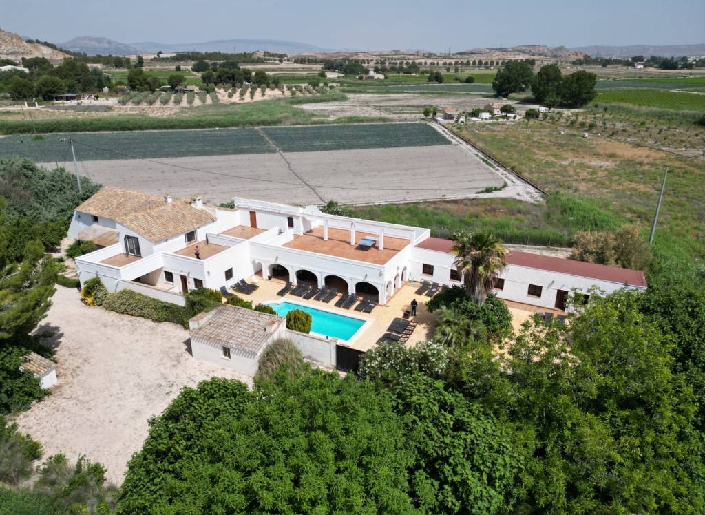 Resale - Villa - Villena - Rural location