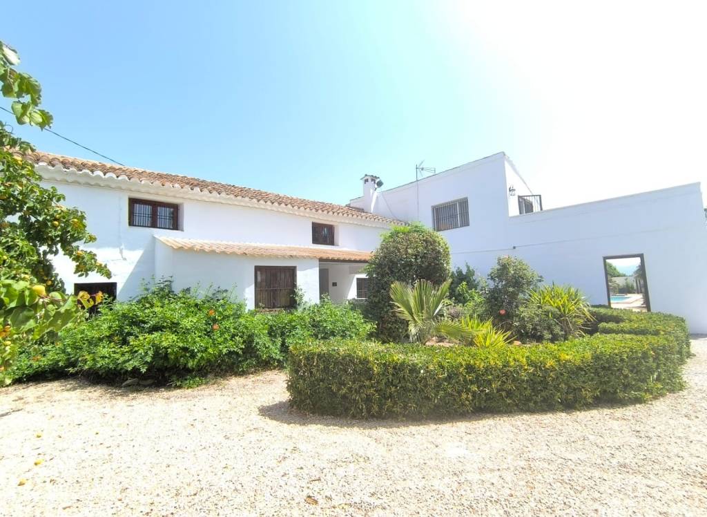 Resale - Villa - Villena - Rural location