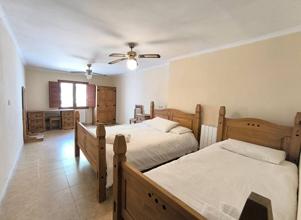 Resale - Villa - Villena - Rural location