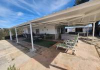 Resale - Villa - Villena