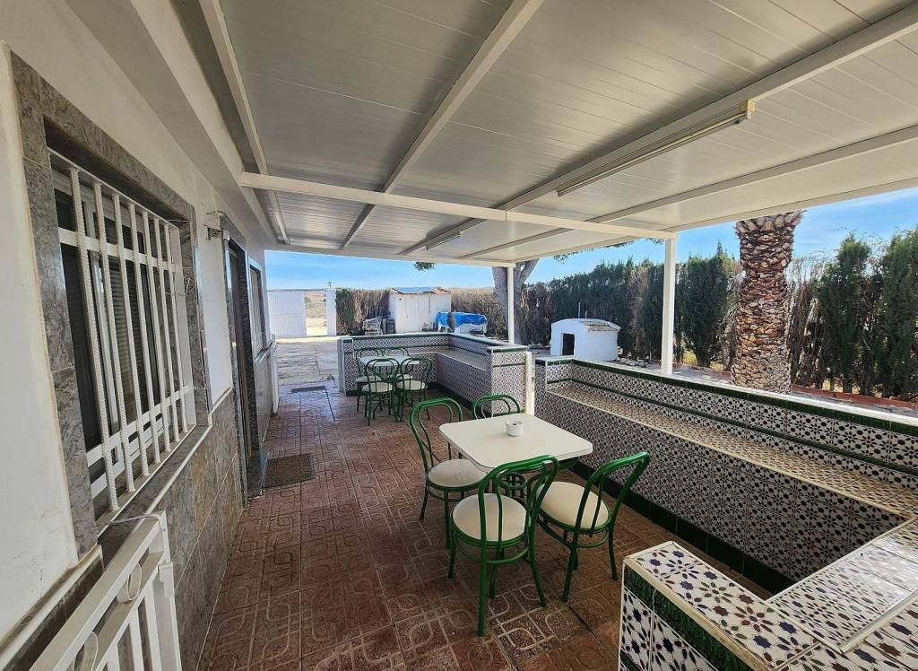 Resale - Villa - Villena