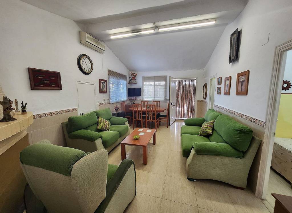 Resale - Villa - Villena