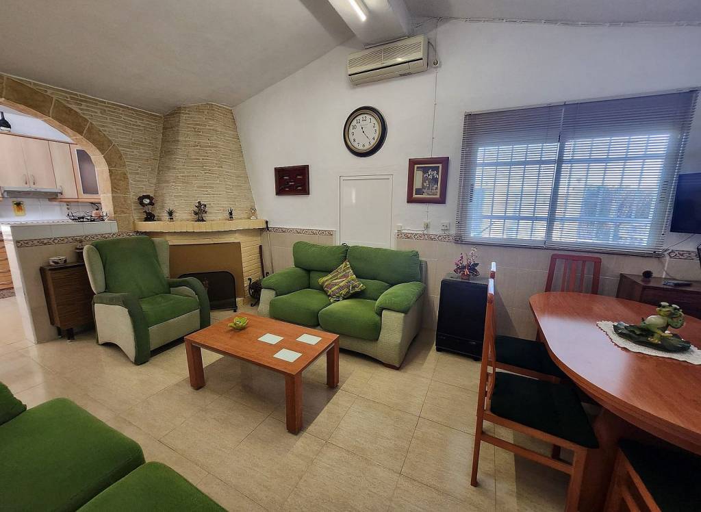 Resale - Villa - Villena