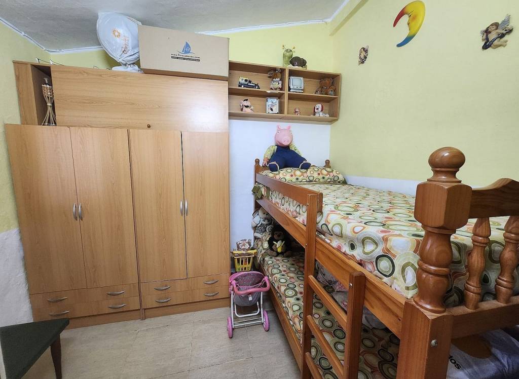 Resale - Villa - Villena