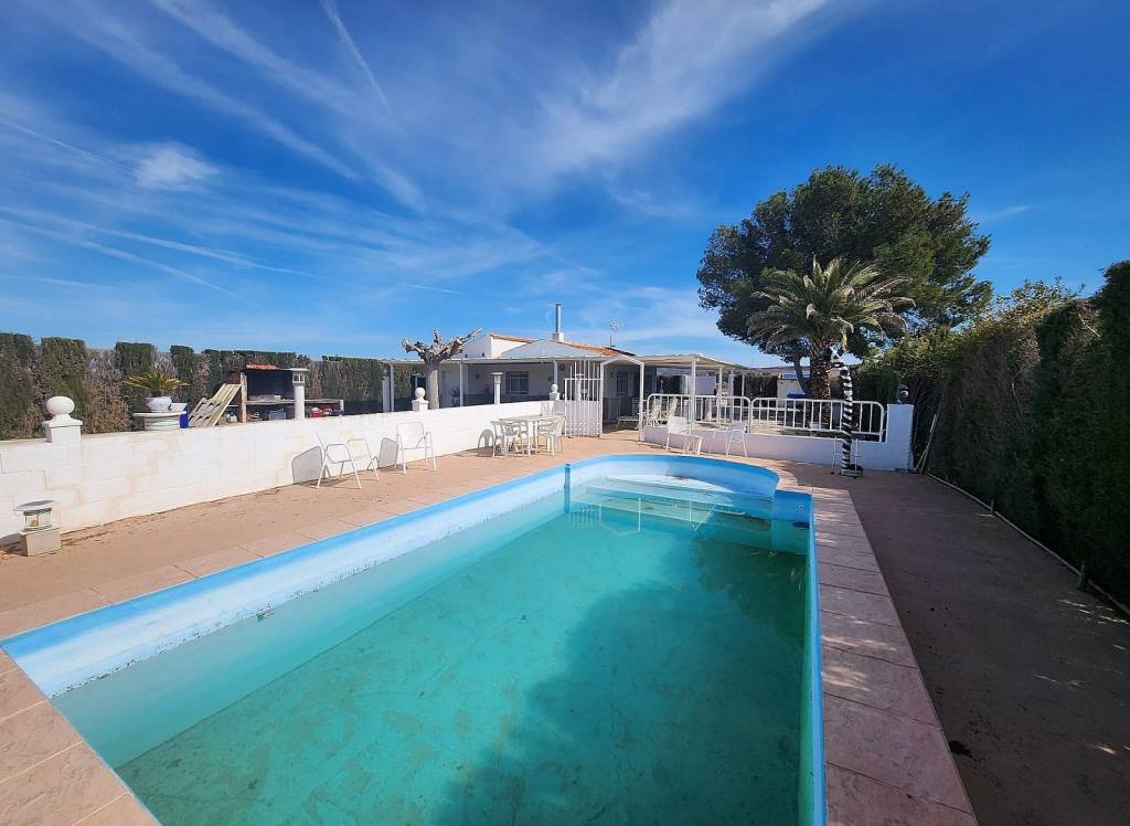 Resale - Villa - Villena