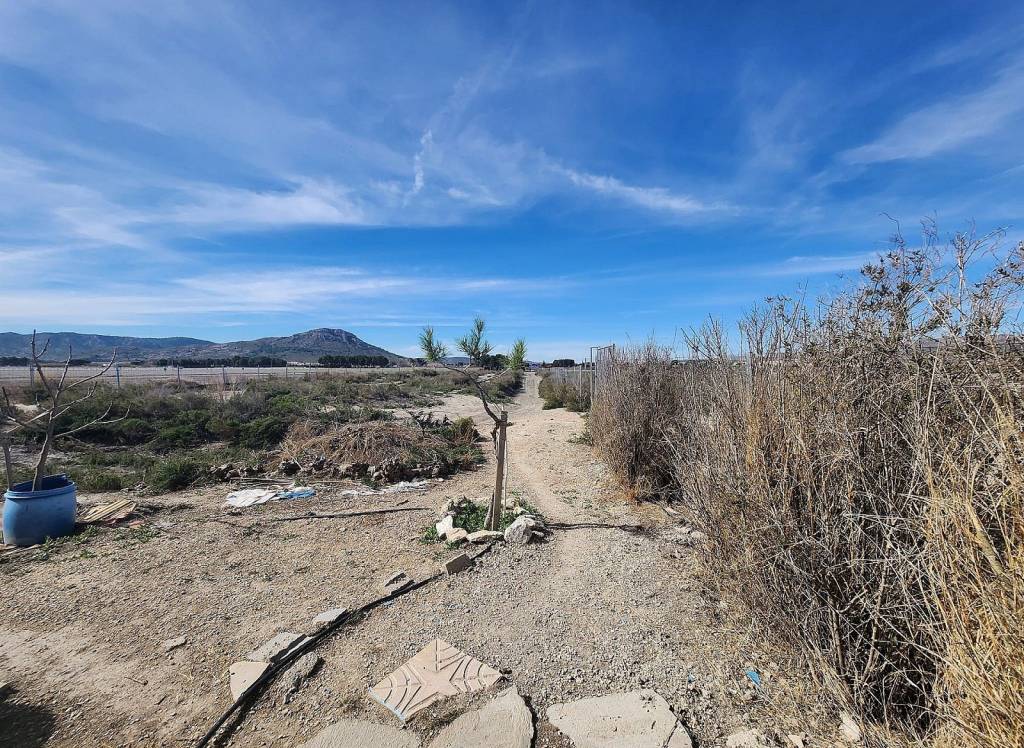 Resale - Villa - Villena