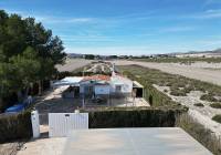 Resale - Villa - Villena