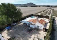 Resale - Villa - Villena