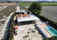 Resale - Villa - Villena