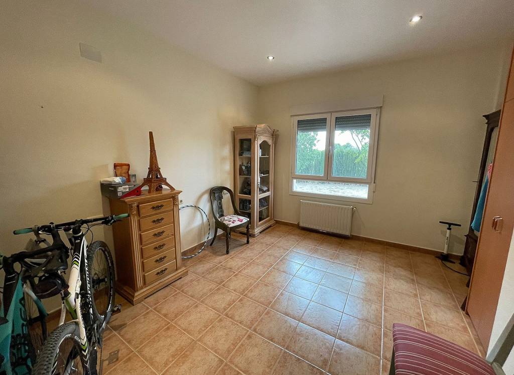 Resale - Villa - Yecla