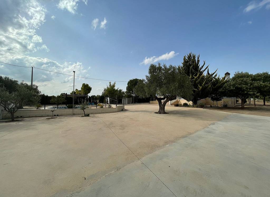 Resale - Villa - Yecla