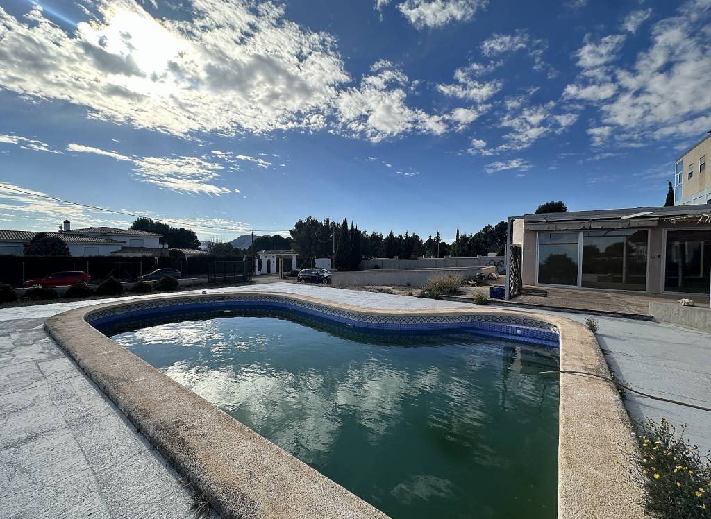 Resale - Villa - Yecla