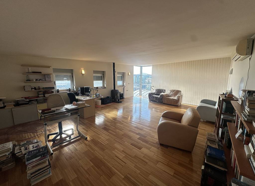 Resale - Villa - Yecla