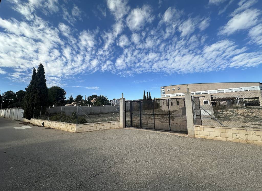 Resale - Villa - Yecla