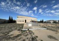 Resale - Villa - Yecla