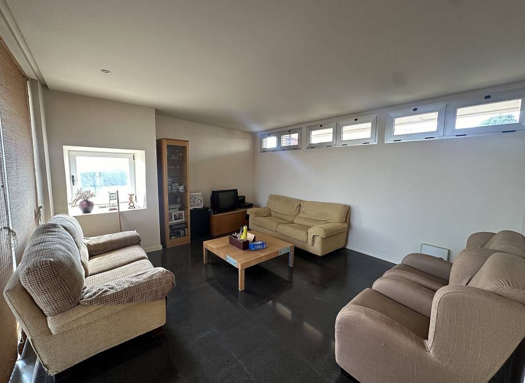 Resale - Villa - Yecla