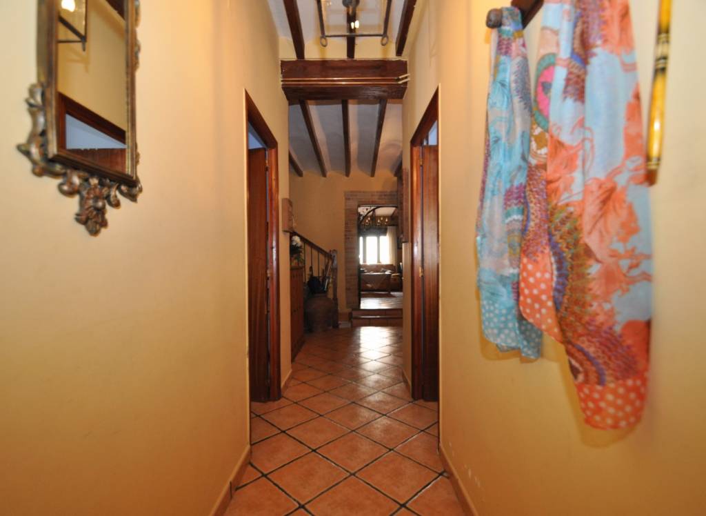 Resale - Village House - Chinorlet - Urban location