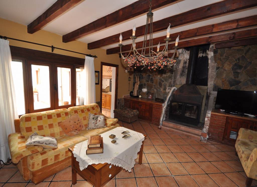 Resale - Village House - Chinorlet - Urban location