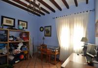 Resale - Village House - Chinorlet - Urban location