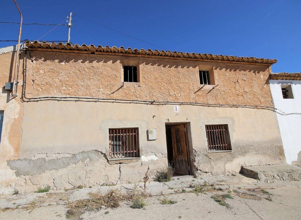 Resale - Village House - Raspay