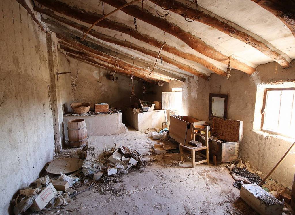 Resale - Village House - Raspay