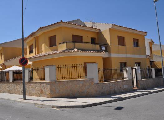 Town House - Venta - Pinoso - Urban location