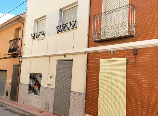 Town House - Venta - Sax - Urban location