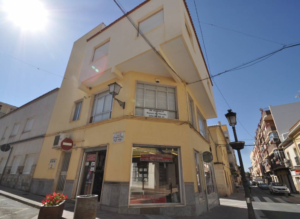 Venta - Apartmento - Pinoso - Urban location