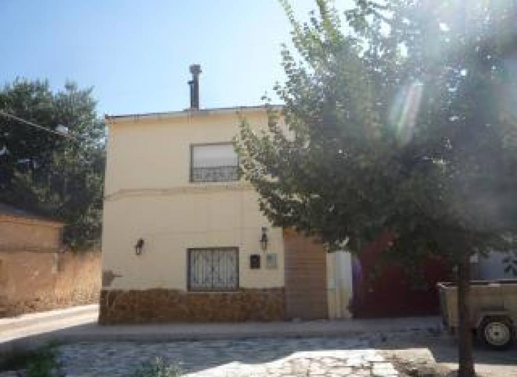 Venta - Casa de Campo - Pinoso - Urban location