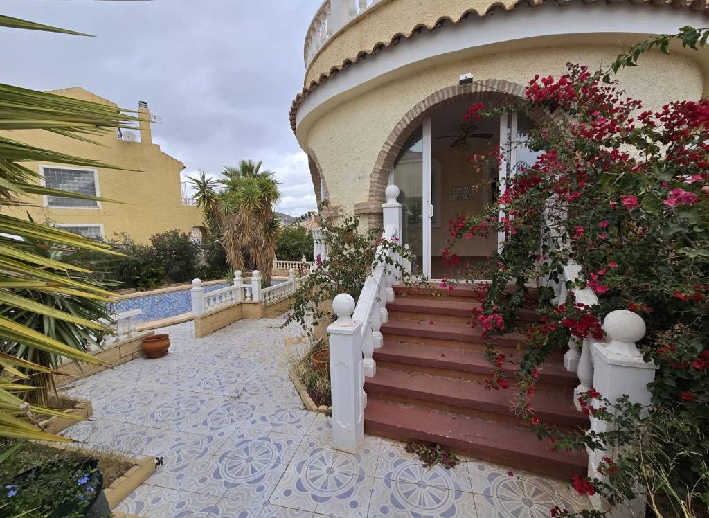 Venta - Detached Villa - Monforte Del Cid - Monforte del Cid