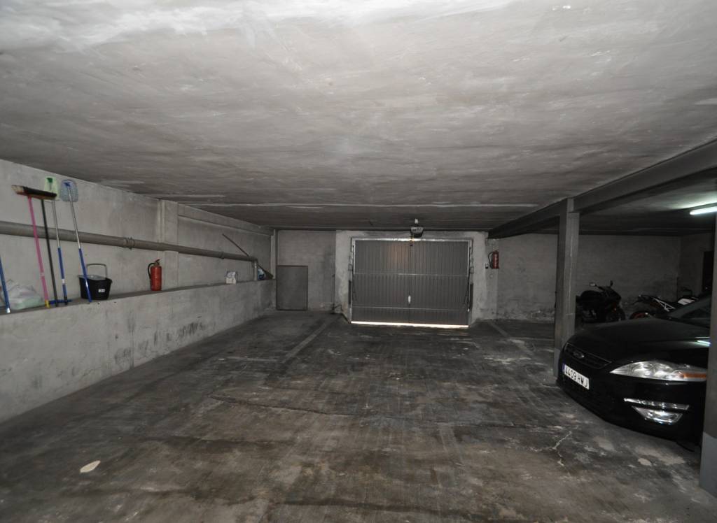 Venta - Garage - Pinoso - Urban location
