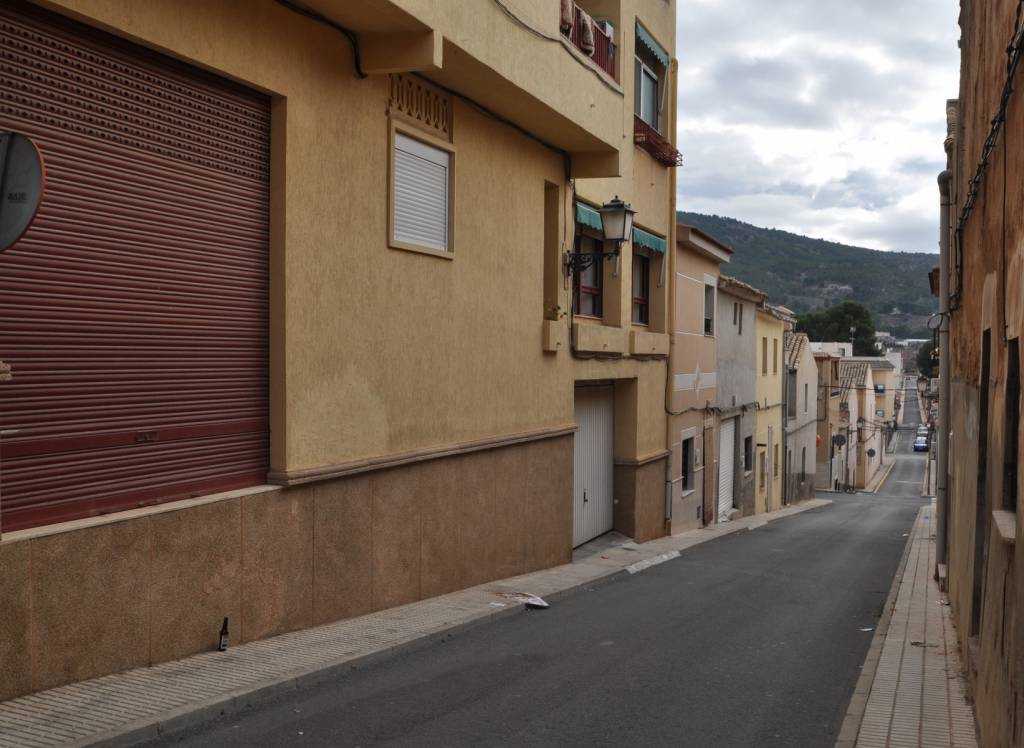 Venta - Garage - Pinoso - Urban location