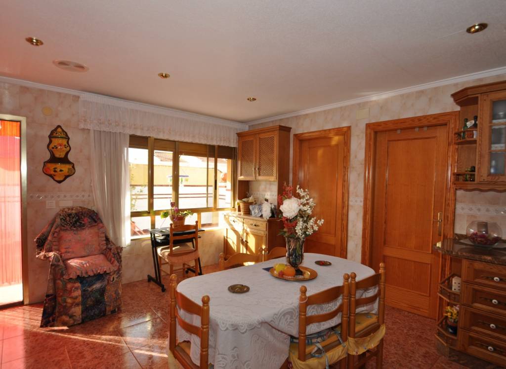Venta - Town House - Pinoso - Urban location