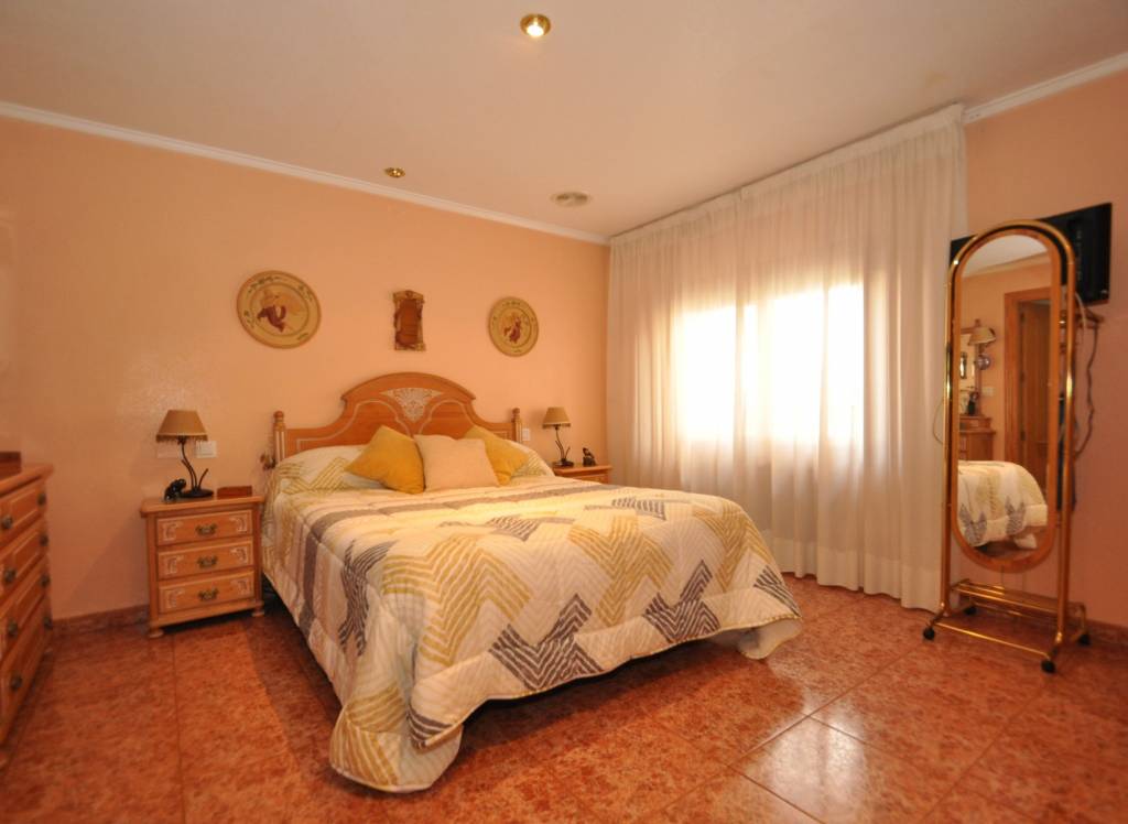 Venta - Town House - Pinoso - Urban location