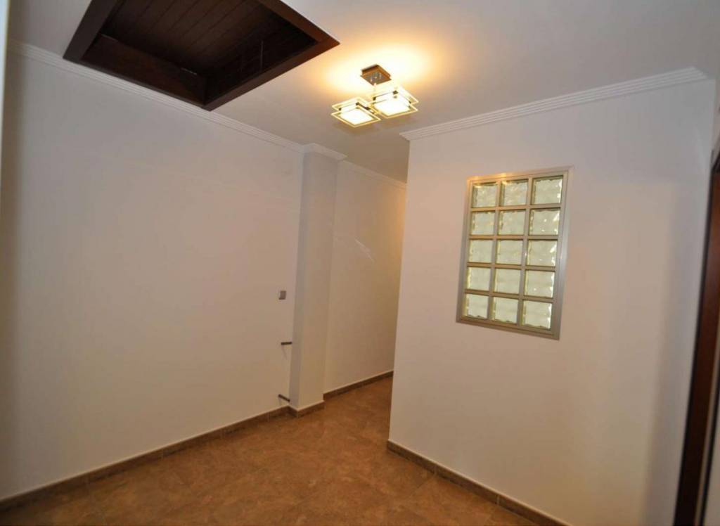 Venta - Town House - Pinoso - Urban location