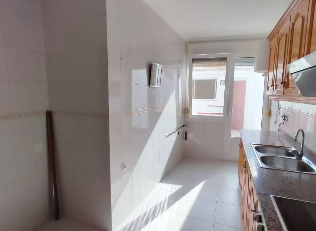 Venta - Town House - Sax - Urban location