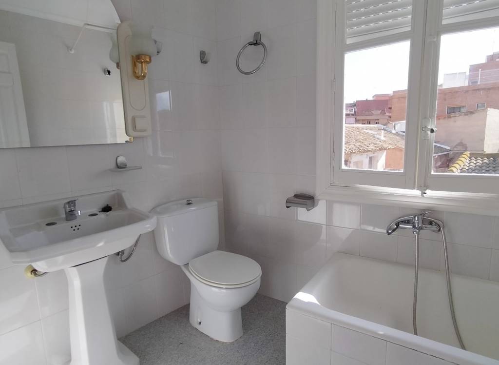 Venta - Town House - Sax - Urban location