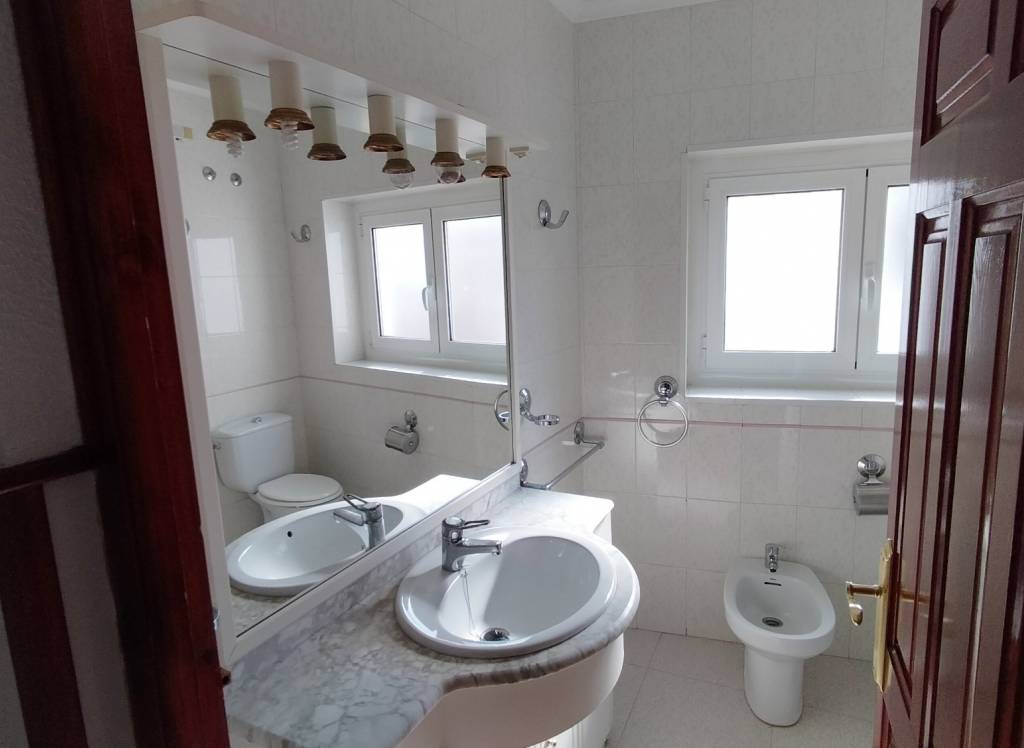 Venta - Town House - Sax - Urban location