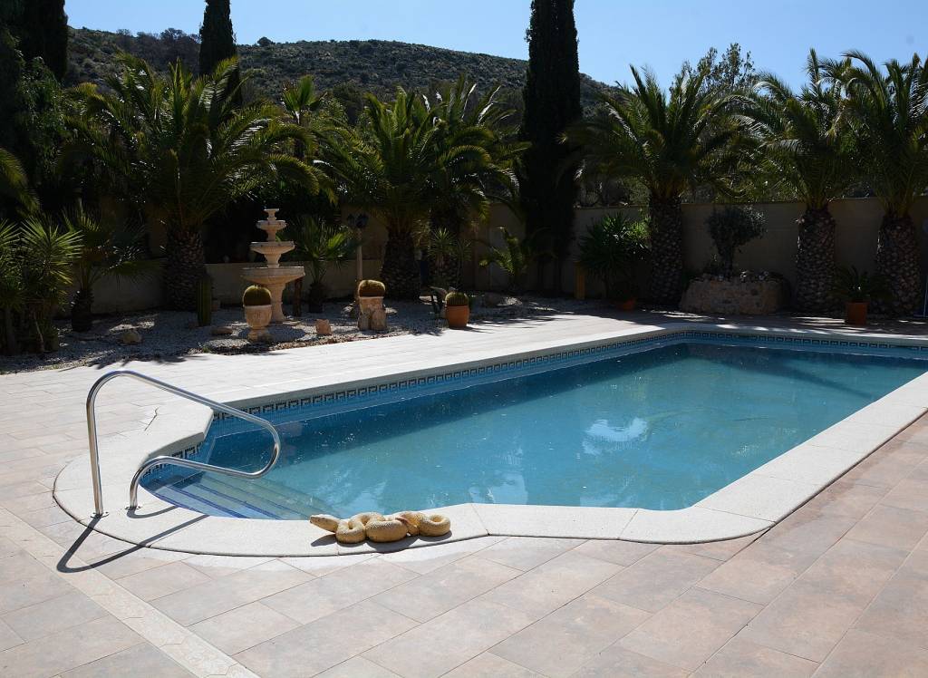 Venta - Villa - Hondón de las Nieves