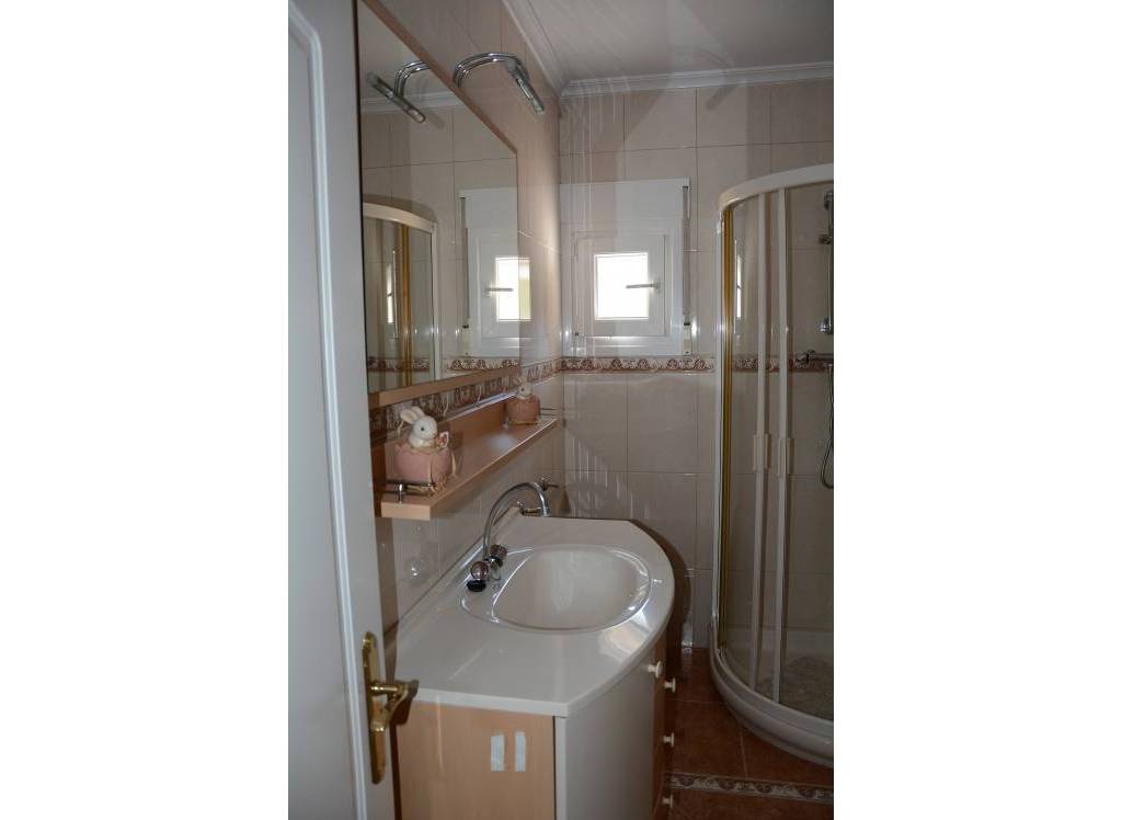 Venta - Villa - Hondón de las Nieves